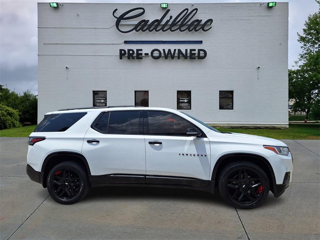 used 2020 Chevrolet Traverse car, priced at $26,987