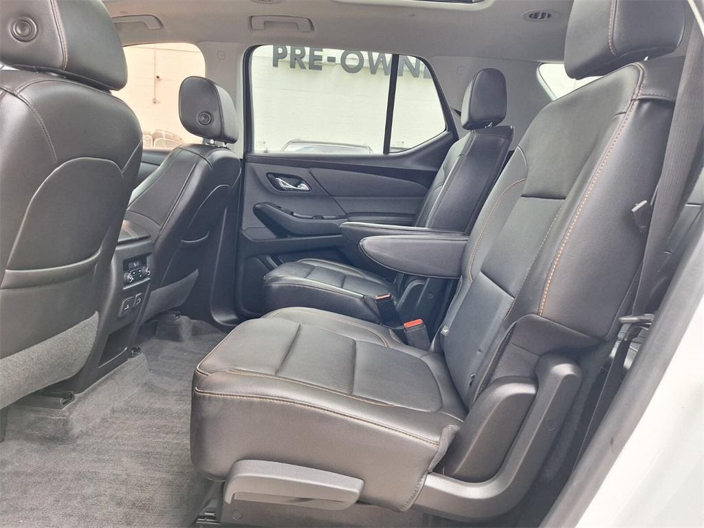 used 2020 Chevrolet Traverse car, priced at $26,987