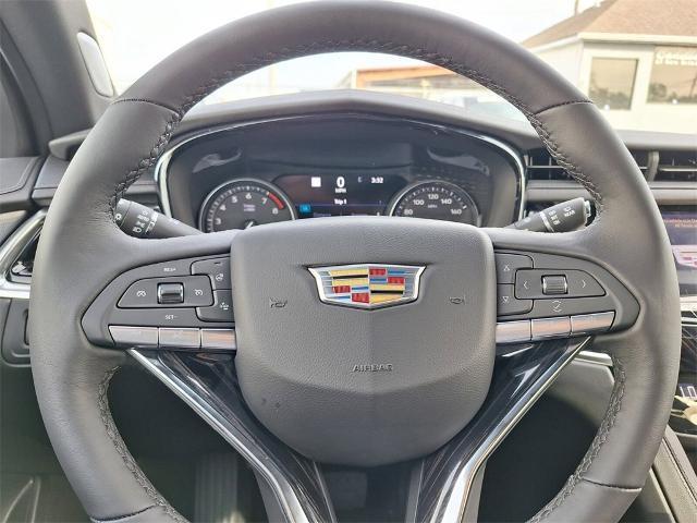 new 2025 Cadillac XT6 car, priced at $60,635