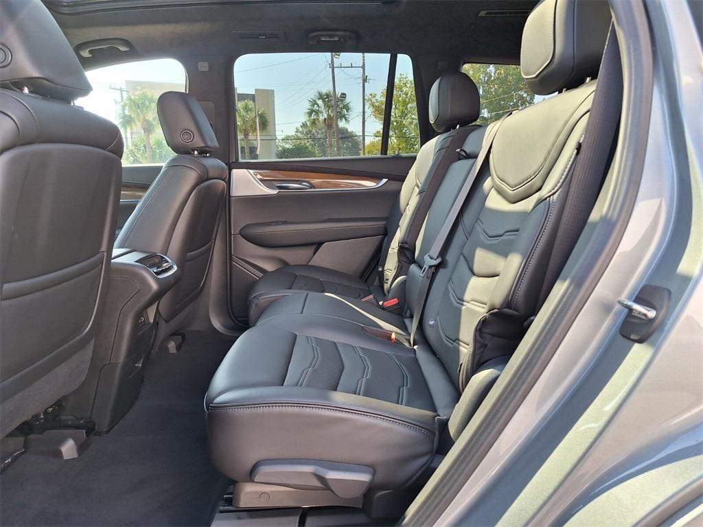 used 2024 Cadillac XT6 car, priced at $51,911
