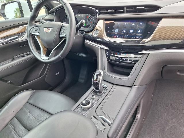 used 2022 Cadillac XT6 car, priced at $37,601