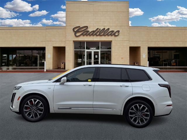 used 2022 Cadillac XT6 car, priced at $37,601