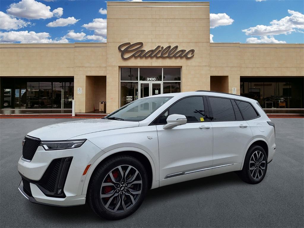 used 2022 Cadillac XT6 car, priced at $38,489