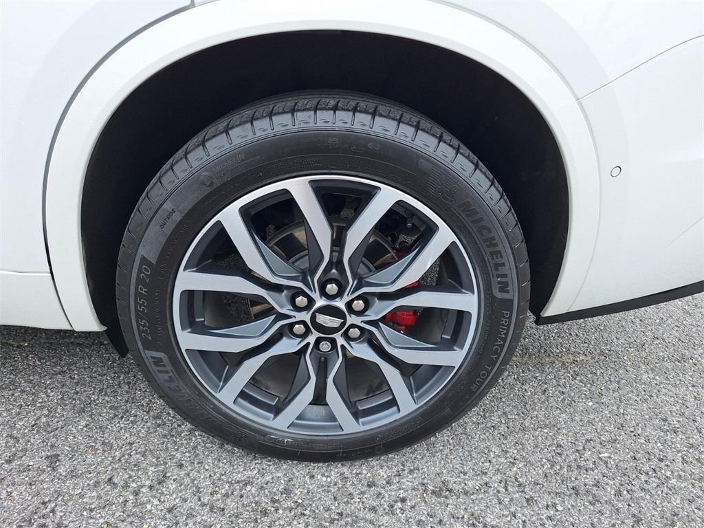 used 2022 Cadillac XT6 car, priced at $38,489