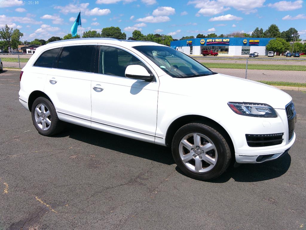 used 2015 Audi Q7 car, priced at $13,900