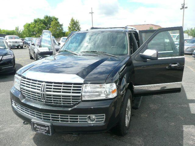 used 2014 Lincoln Navigator car, priced at $11,500