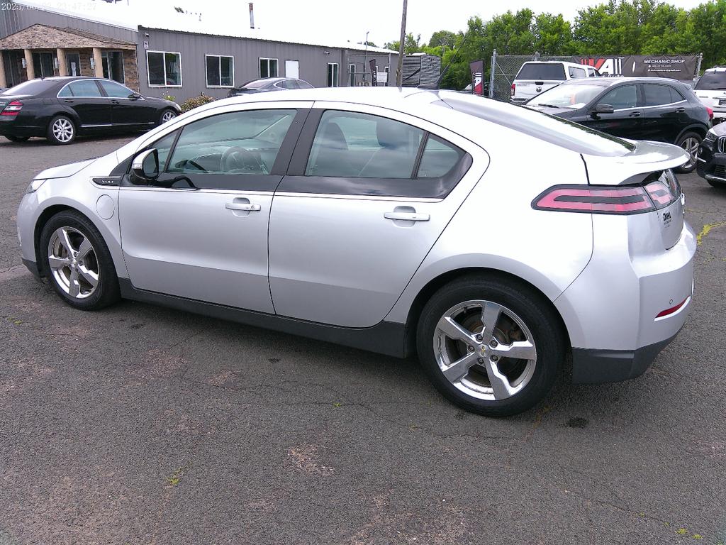 used 2014 Chevrolet Volt car, priced at $5,900