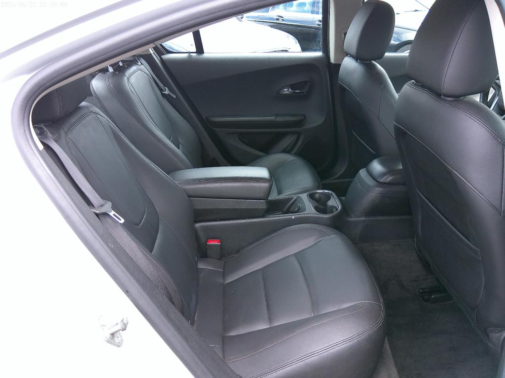used 2014 Chevrolet Volt car, priced at $5,900