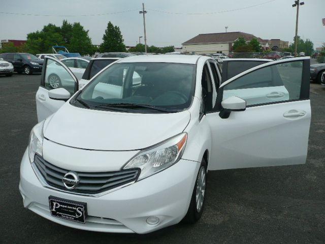 used 2015 Nissan Versa Note car, priced at $7,900