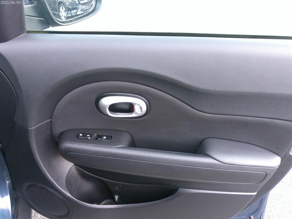 used 2014 Kia Soul car, priced at $8,900