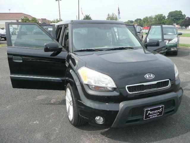 used 2010 Kia Soul car, priced at $5,500