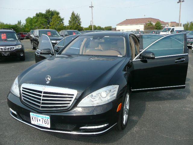 used 2010 Mercedes-Benz S-Class car, priced at $10,900