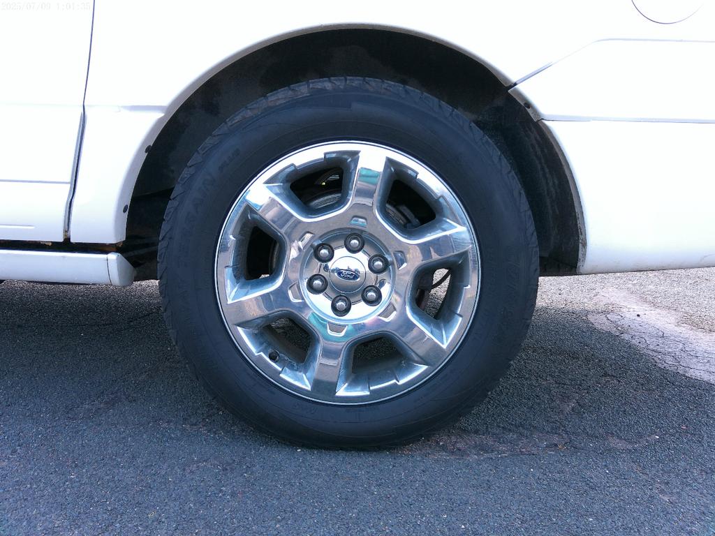 used 2014 Ford Expedition EL car, priced at $10,900
