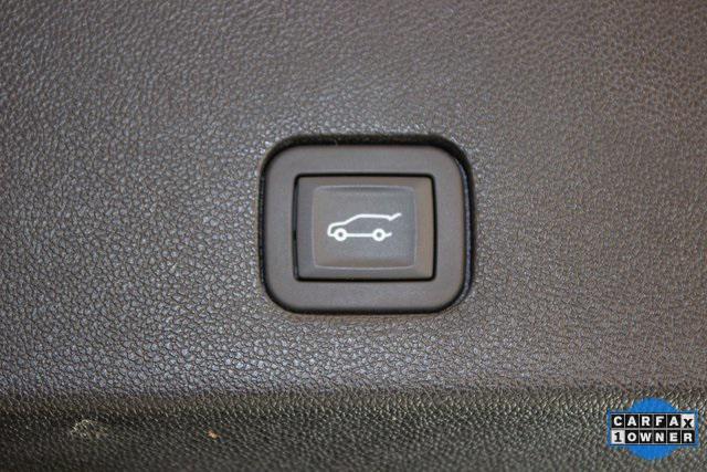 used 2025 Cadillac XT6 car, priced at $45,490