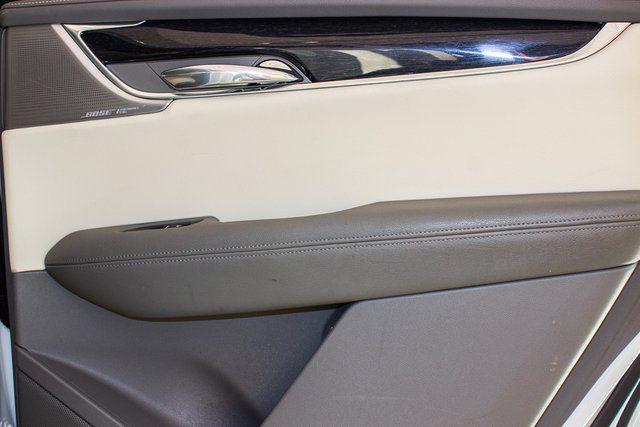 used 2022 Cadillac XT6 car, priced at $36,790