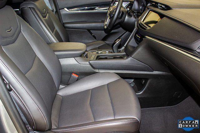 used 2025 Cadillac XT5 car, priced at $42,490