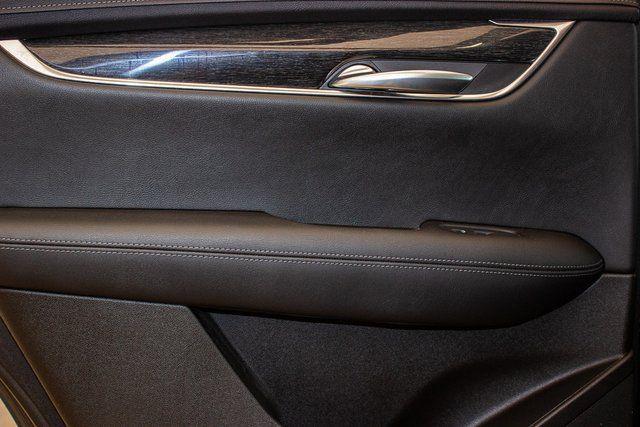 used 2021 Cadillac XT5 car, priced at $22,990