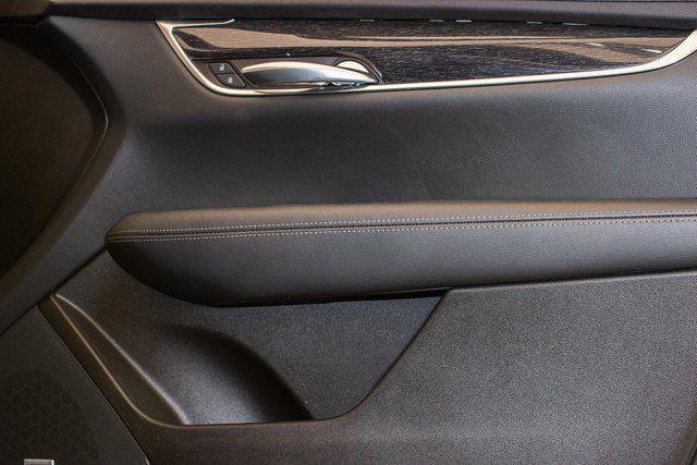 used 2021 Cadillac XT5 car, priced at $22,990