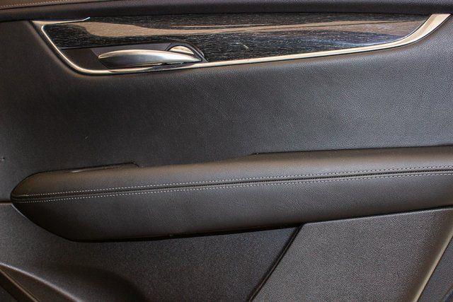 used 2021 Cadillac XT5 car, priced at $22,990