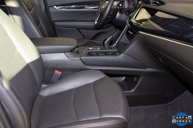 used 2025 Cadillac XT6 car, priced at $42,998