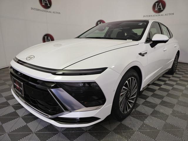 new 2025 Hyundai Sonata Hybrid car, priced at $39,185