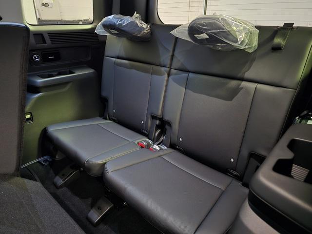 new 2025 Hyundai Santa Fe car, priced at $38,700