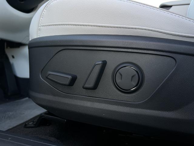 new 2026 Hyundai TUCSON Hybrid car, priced at $41,760