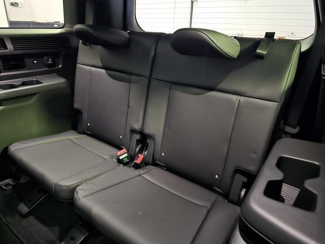 new 2025 Hyundai SANTA FE HEV car, priced at $48,710