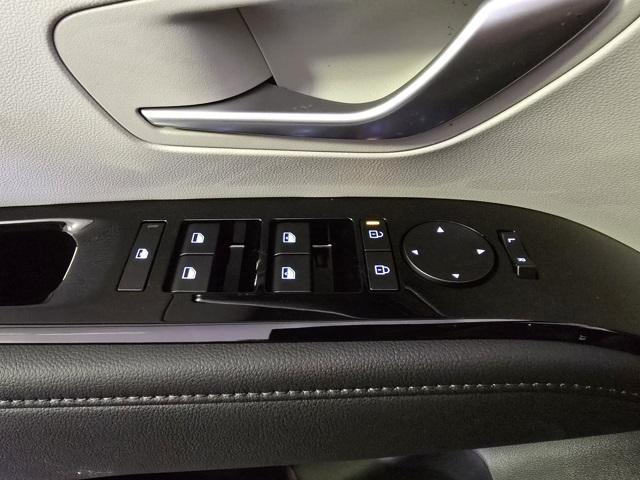 new 2025 Hyundai TUCSON Hybrid car, priced at $42,110
