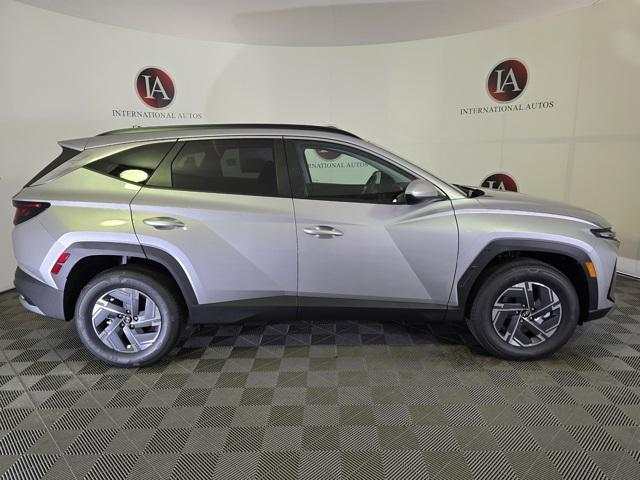new 2025 Hyundai TUCSON Hybrid car, priced at $33,782