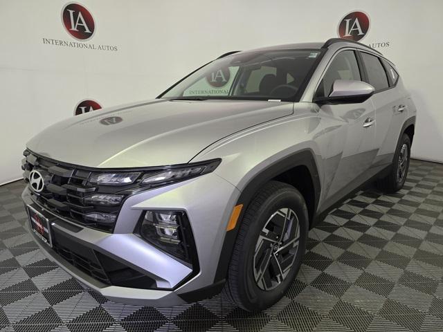 new 2025 Hyundai TUCSON Hybrid car, priced at $33,782