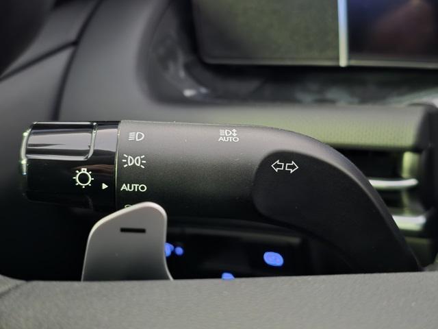 new 2026 Hyundai TUCSON Hybrid car, priced at $32,005