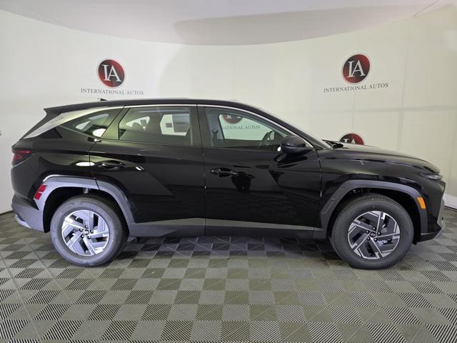 new 2026 Hyundai TUCSON Hybrid car, priced at $32,005