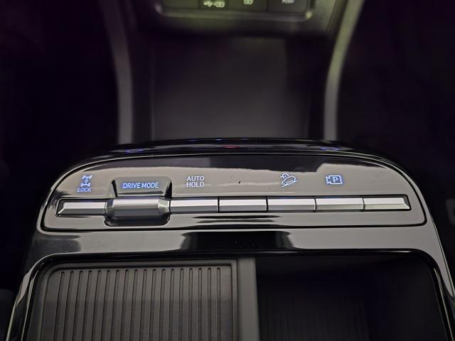 new 2026 Hyundai TUCSON Hybrid car, priced at $32,005