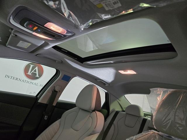 new 2025 Hyundai Elantra car, priced at $27,256