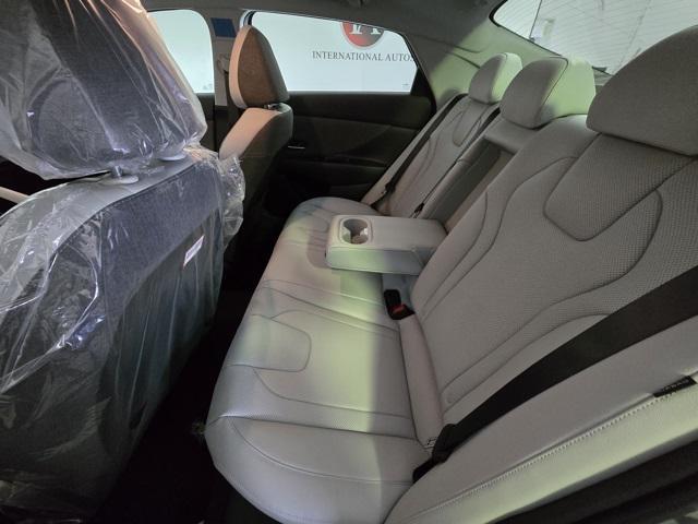 new 2025 Hyundai Elantra car, priced at $27,256