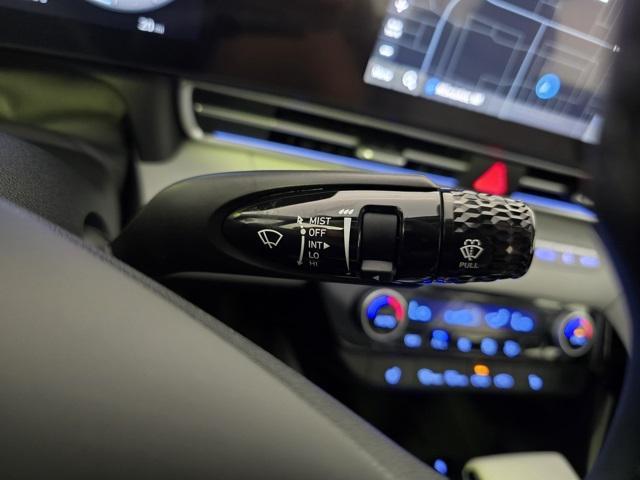 new 2025 Hyundai Elantra car, priced at $27,256