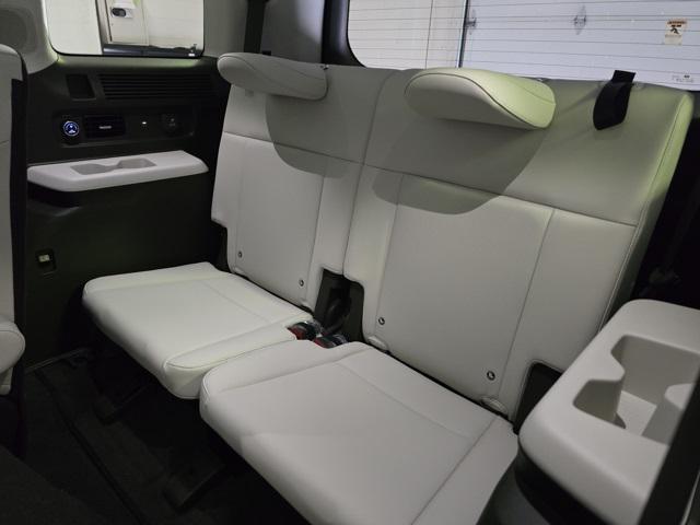 new 2025 Hyundai SANTA FE HEV car, priced at $48,484