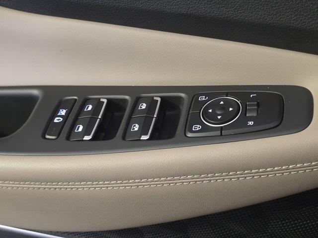 used 2020 Hyundai Santa Fe car, priced at $17,225