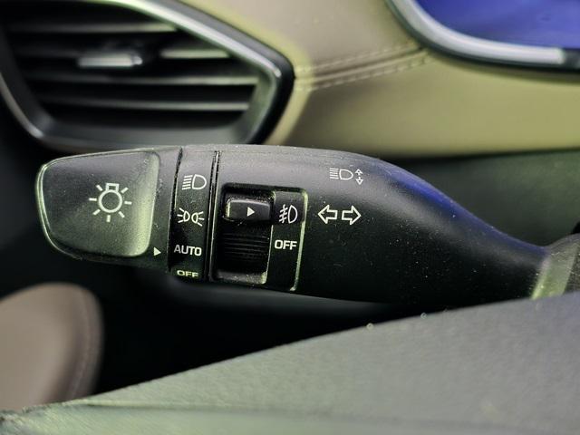 used 2020 Hyundai Santa Fe car, priced at $17,425