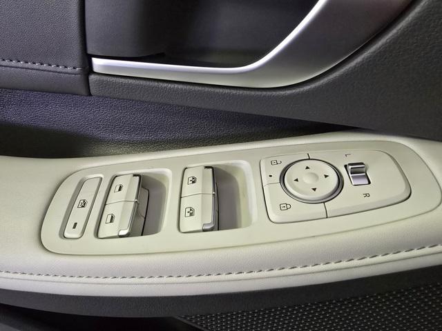 new 2025 Hyundai Sonata Hybrid car, priced at $37,990