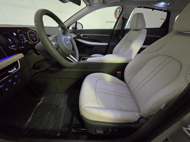 new 2025 Hyundai Sonata Hybrid car, priced at $37,990