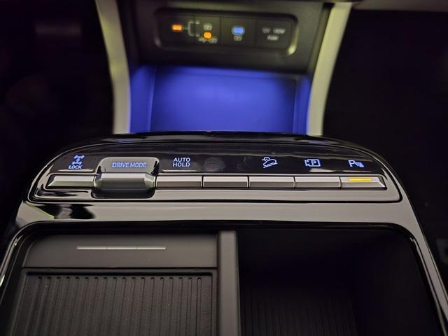 new 2026 Hyundai TUCSON Hybrid car, priced at $41,460