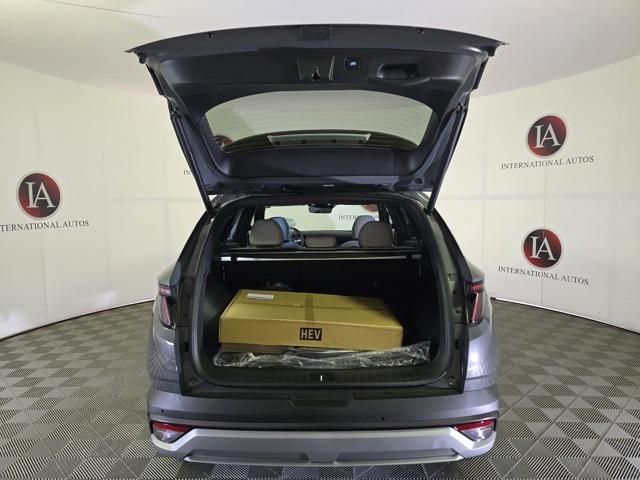 new 2026 Hyundai TUCSON Hybrid car, priced at $41,460