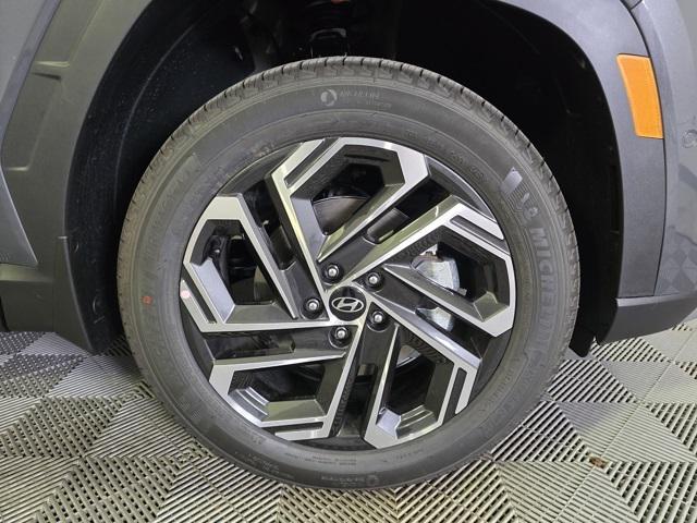 new 2025 Hyundai Tucson car, priced at $39,678