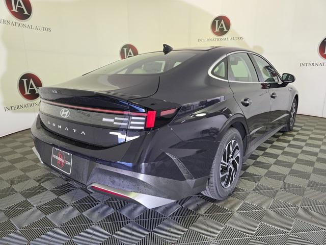new 2026 Hyundai Sonata Hybrid car, priced at $29,892