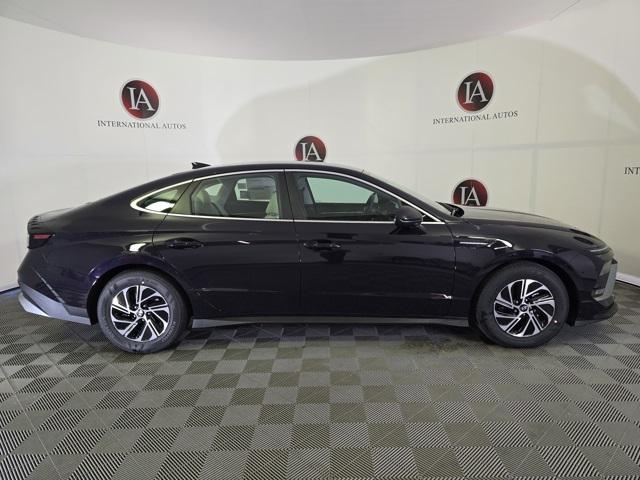 new 2026 Hyundai Sonata Hybrid car, priced at $29,892