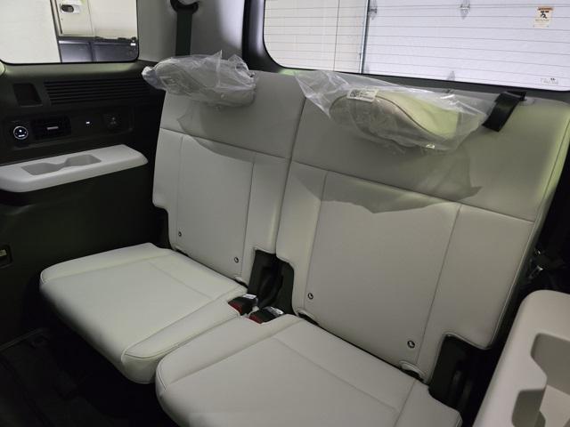new 2025 Hyundai SANTA FE HEV car, priced at $49,500