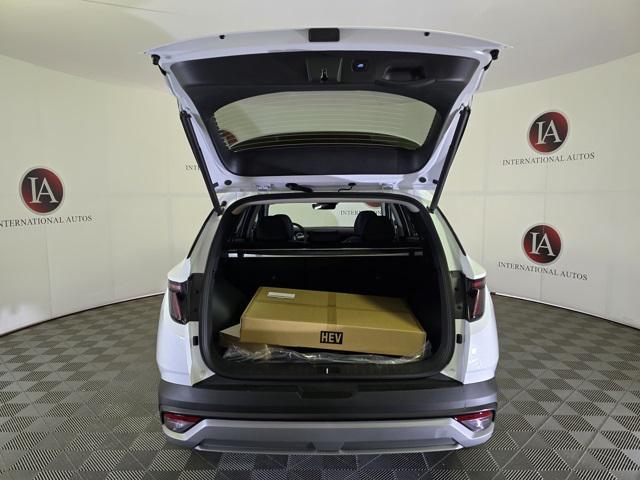 new 2026 Hyundai TUCSON Hybrid car, priced at $34,805