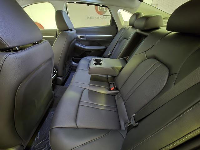 new 2025 Hyundai Sonata Hybrid car, priced at $38,090